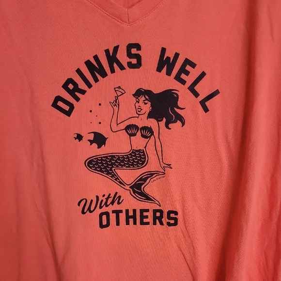 Coral Graphic Tee with Fun Print - Picture 2 of 4